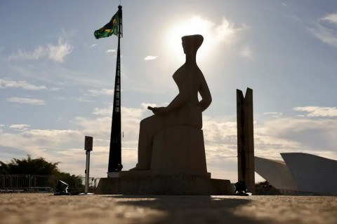 70% dos brasileiros acham difícil entender seus direitos e processos