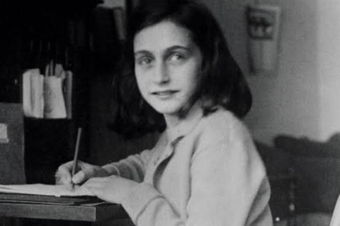 Exposição sobre Anne Frank chega a Santos Dumont e Cataguases