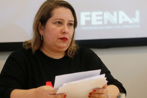Presidenta da Fenaj critica “tiktokização” das campanhas eleitorais no Brasil